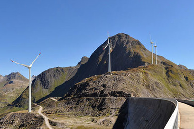 Le parc éolien le plus haut d'Europe inauguré au Nufenen en  ... Image 1